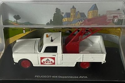 PEUGEOT 404 AVIA